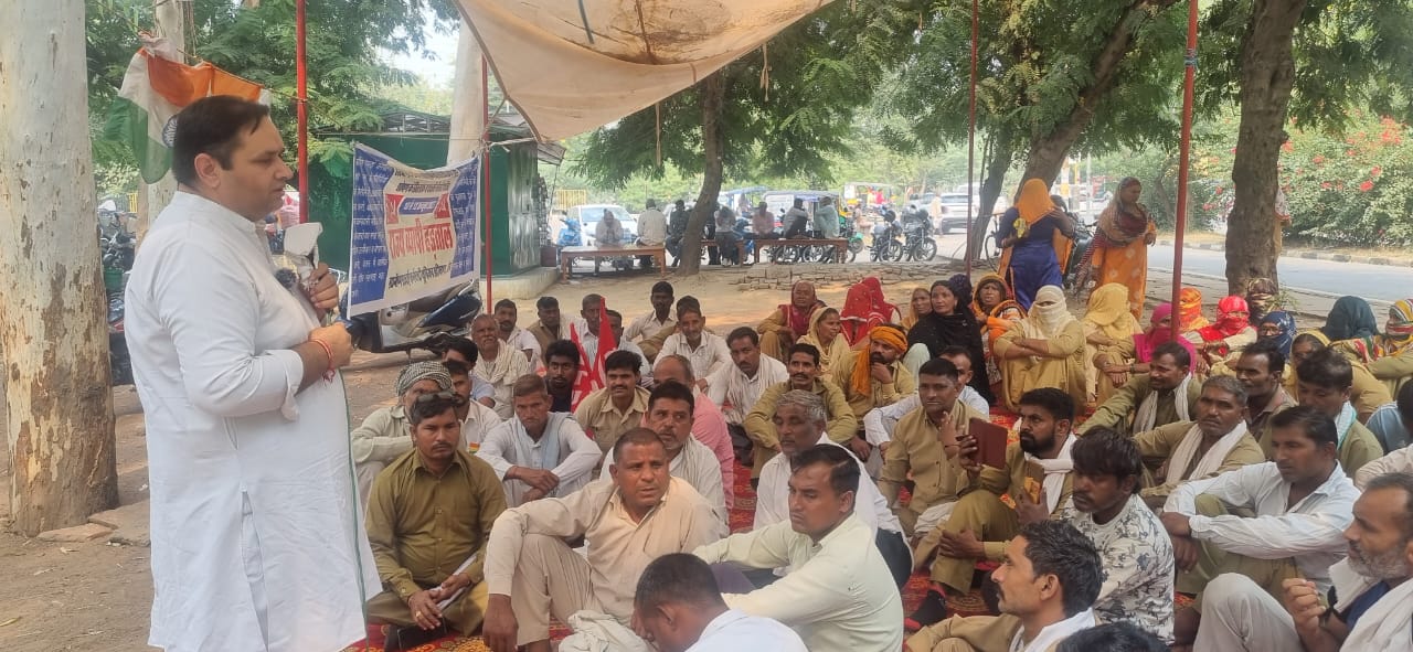 Pramod Sehwag supported the demands of the striking rural sanitation workers